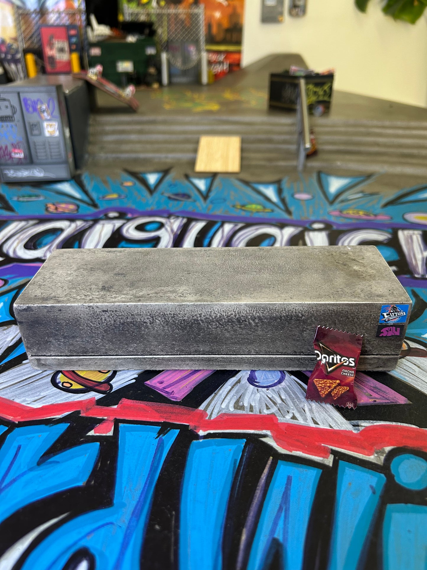Concrete Street Ledge