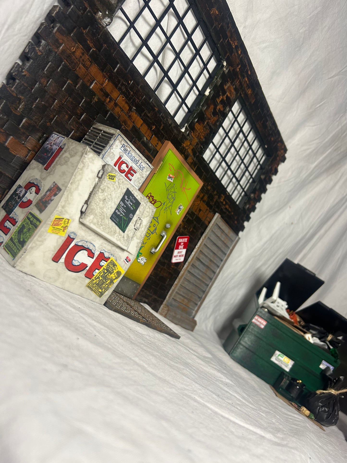 Miniature Ice Machine