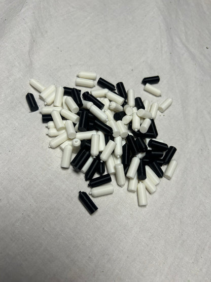 Miniature spray cans (Black and white)