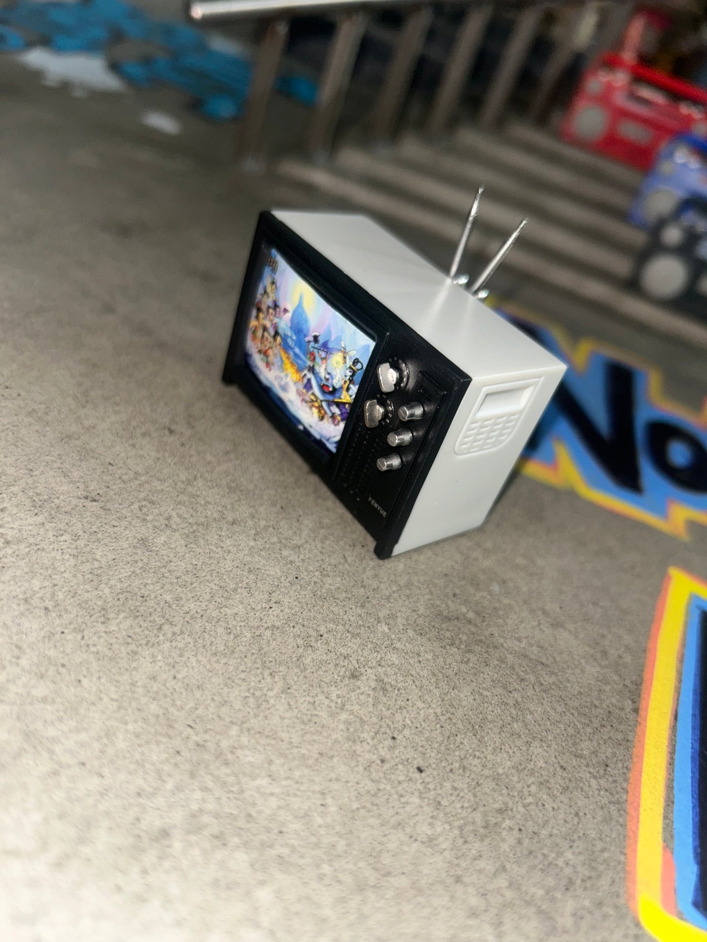Mini TV