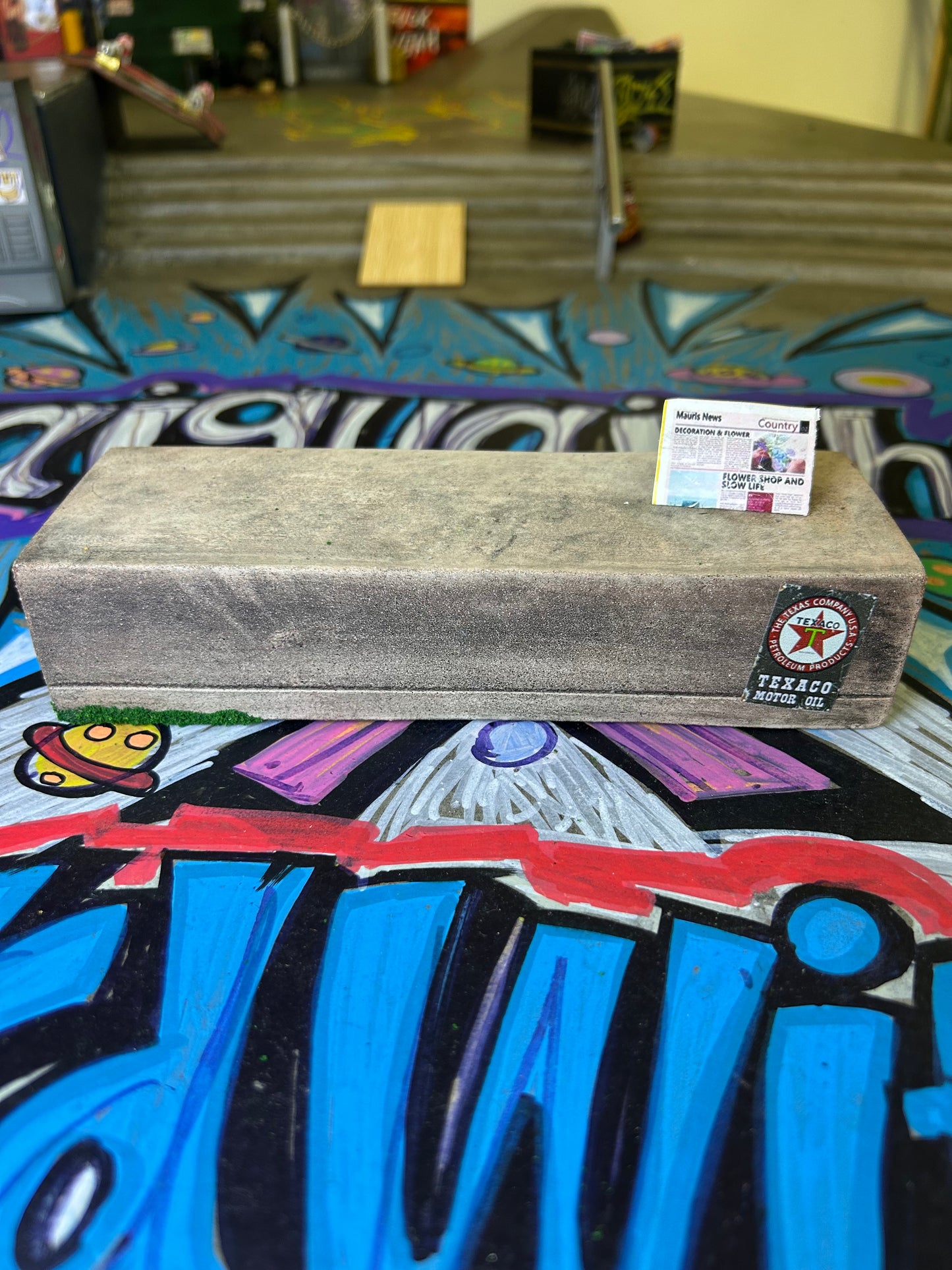 Concrete Street Ledge