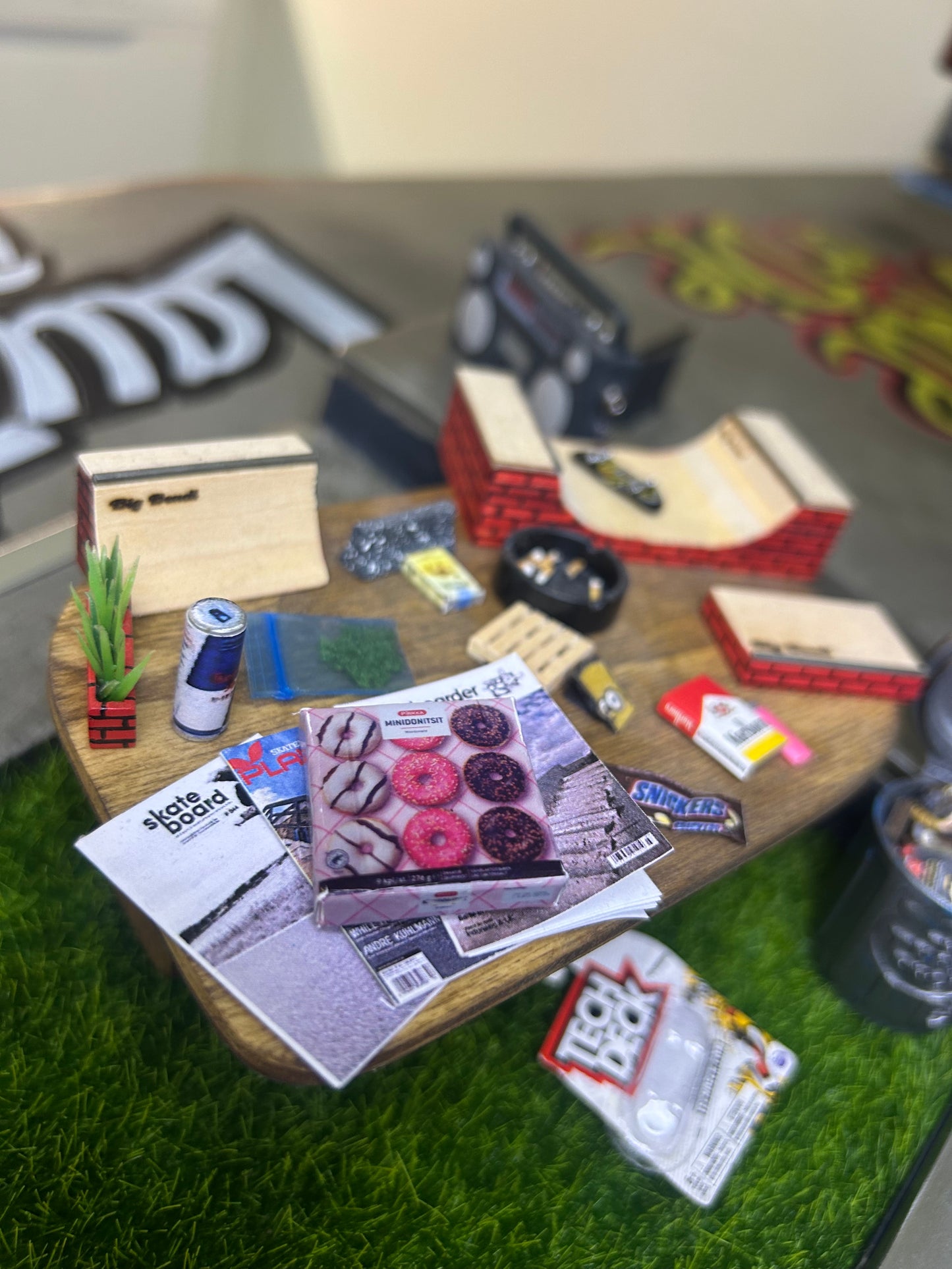 Miniatures / Trash
