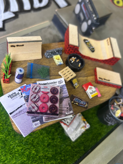 Miniatures / Trash