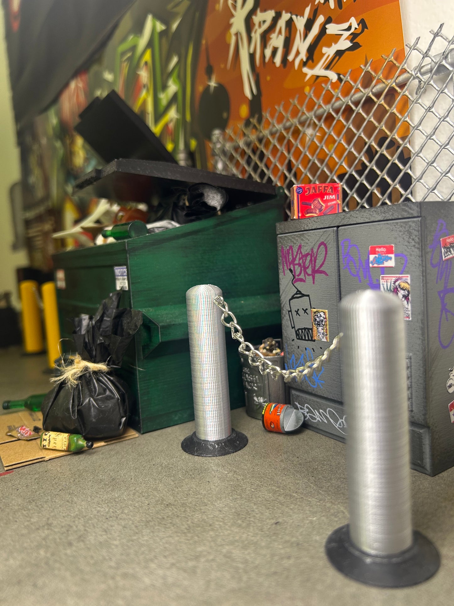 Miniatures / Trash