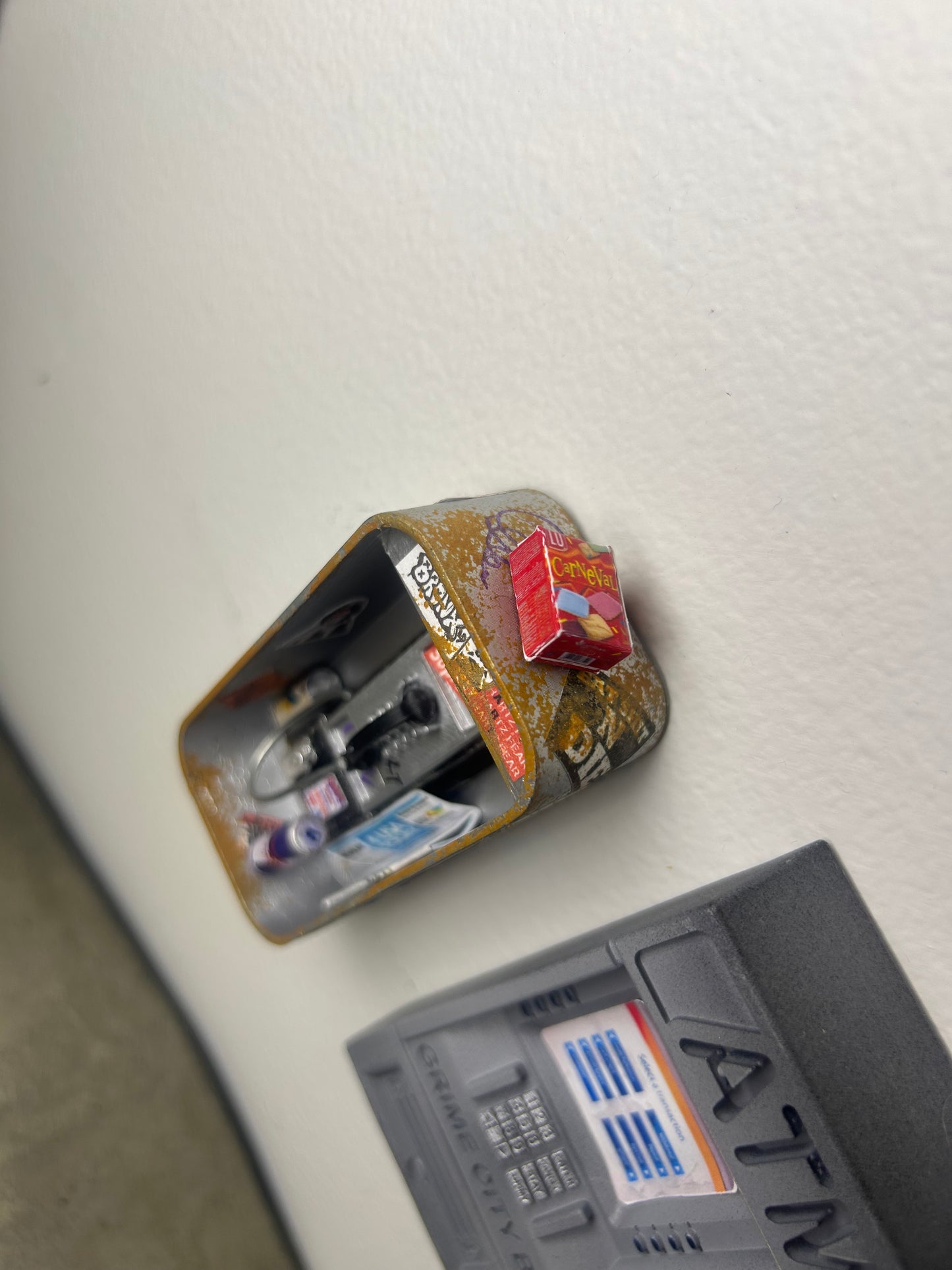 Miniatures / Trash