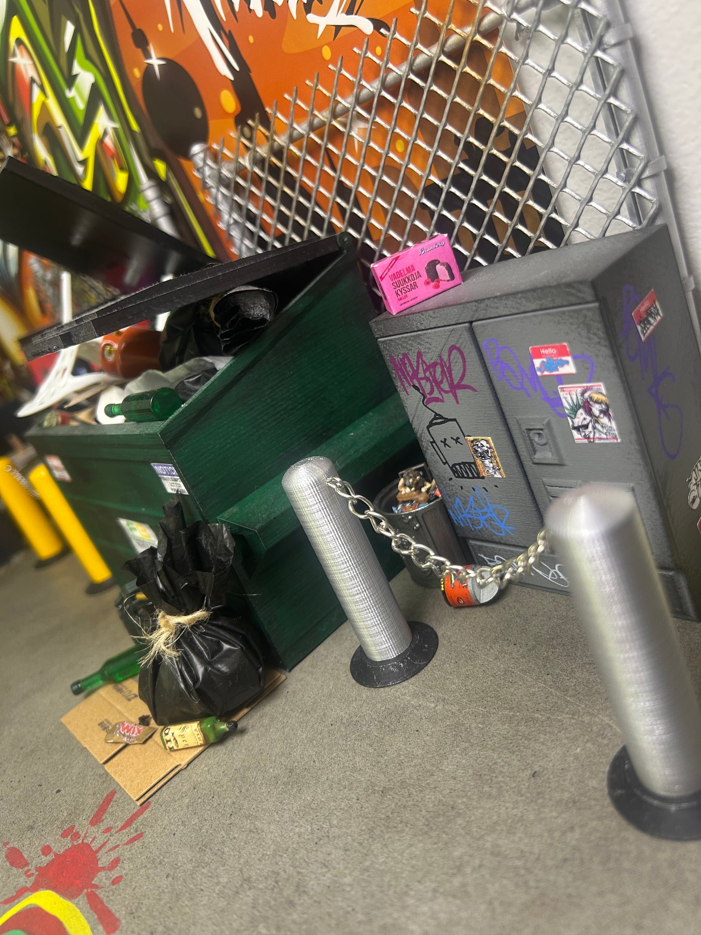 Miniatures / Trash