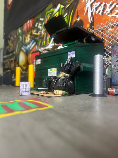 Miniatures / Trash