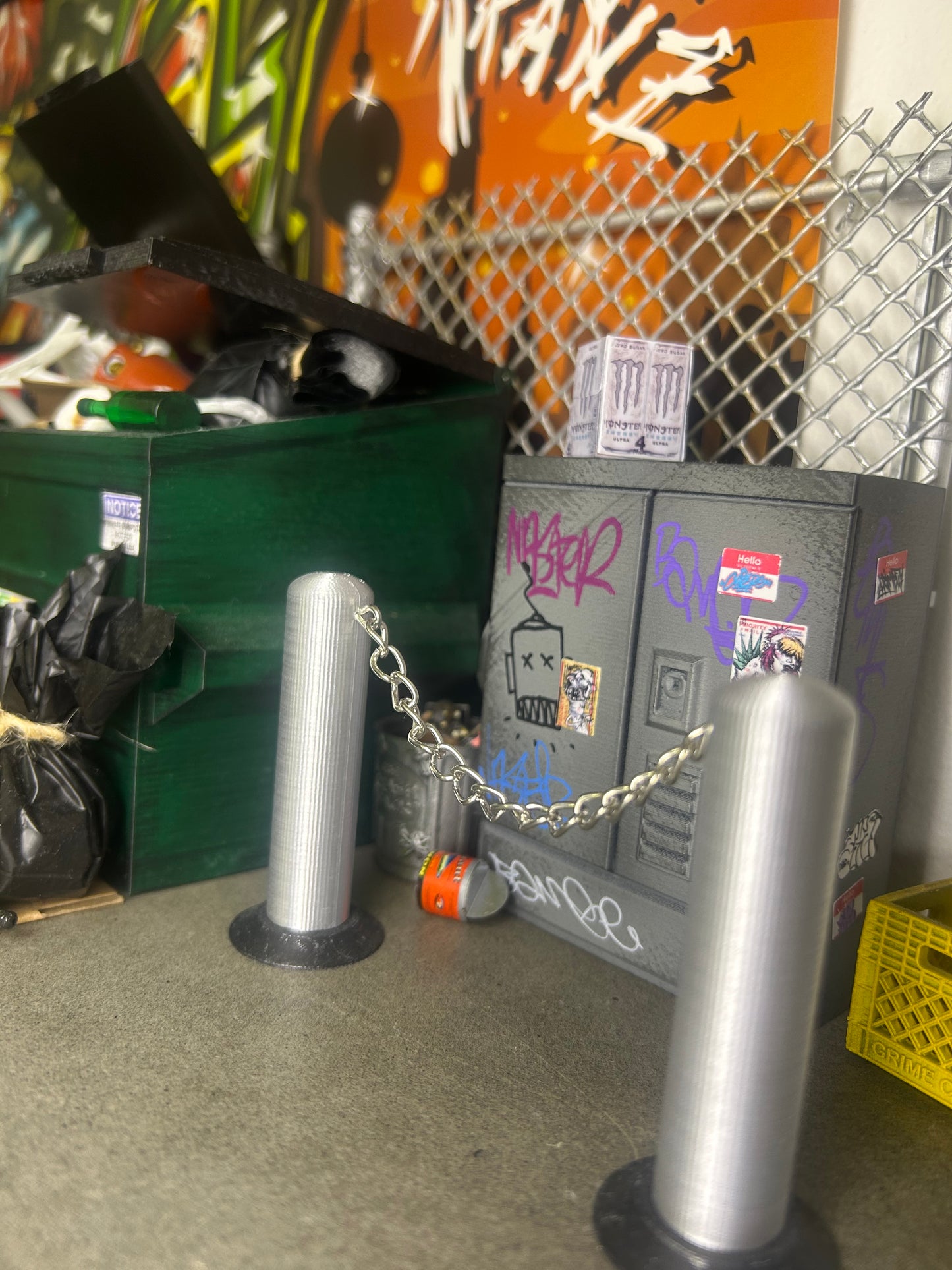 Miniatures / Trash