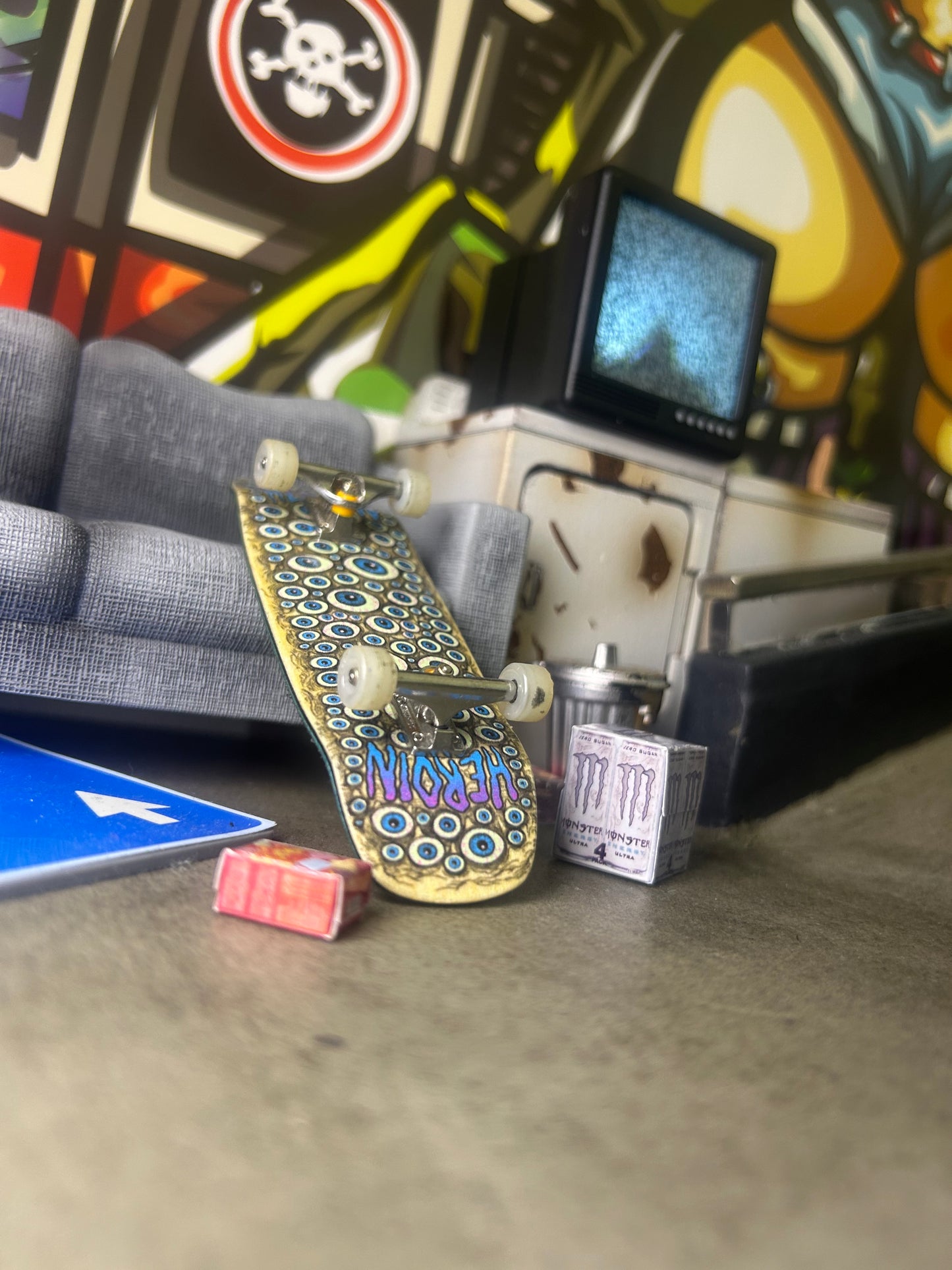 Miniatures / Trash