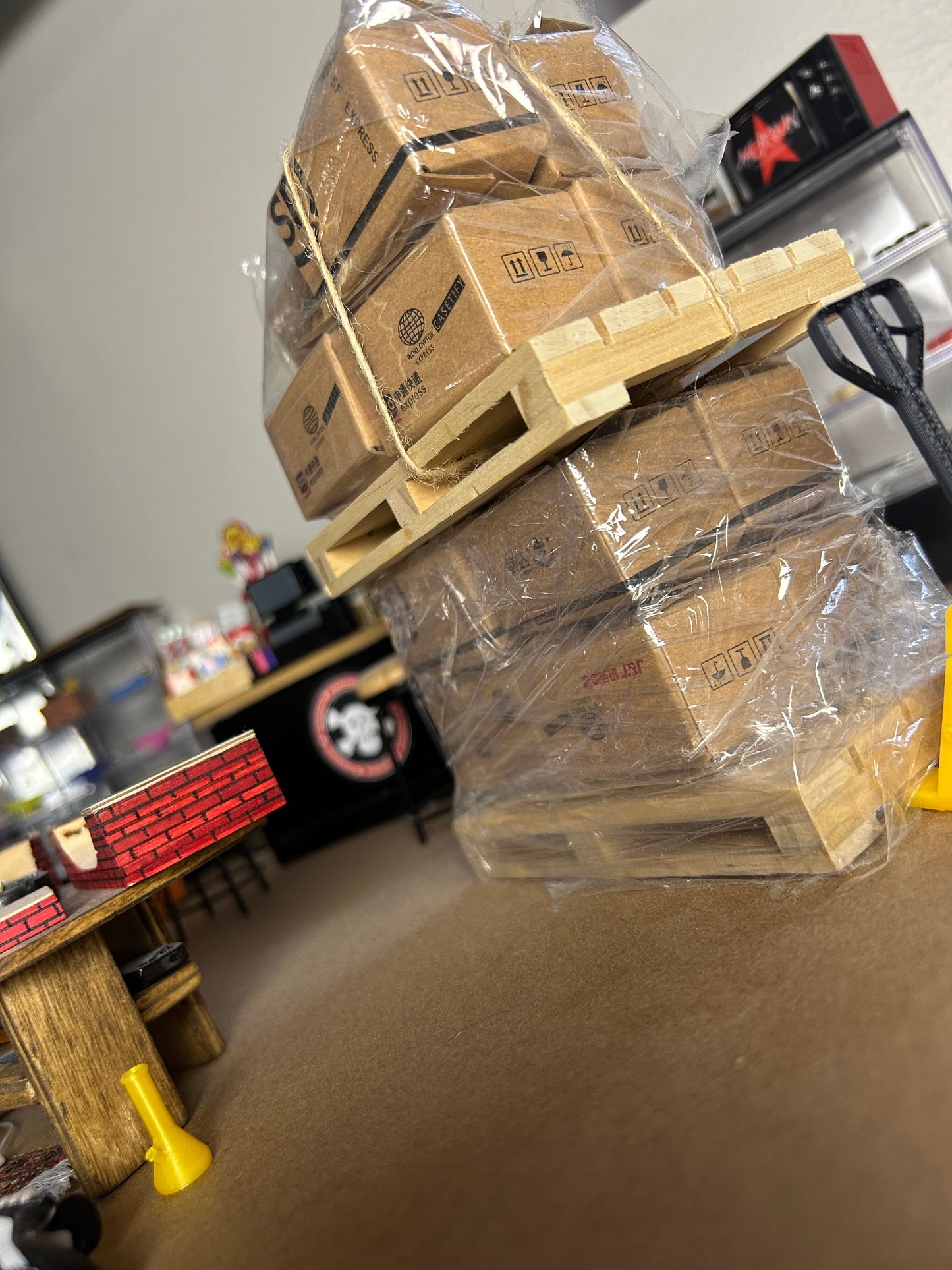 Miniatures / Trash