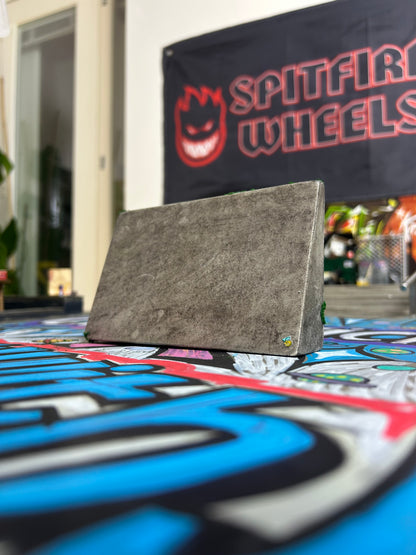 Concrete Street Kicker / WallRide